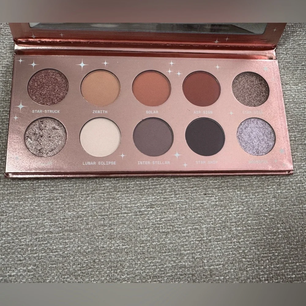 NWOB Item In My Element Eyeshadow 10 Pan Palette - Picture 4 of 4
